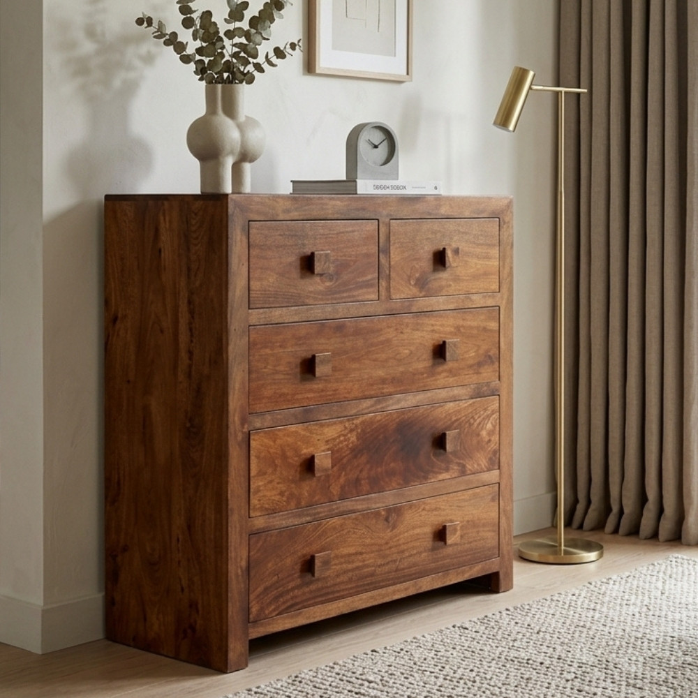 Chest of Drawers Chest of Drawers