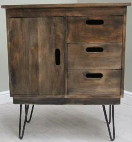 LIGHT SMALL VINTAGE SIDEBOARD
