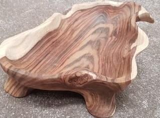 WOODEN DECORATIVE BOWL 