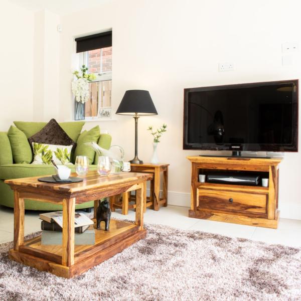 Why Sheesham Wood is Great for Home Furniture