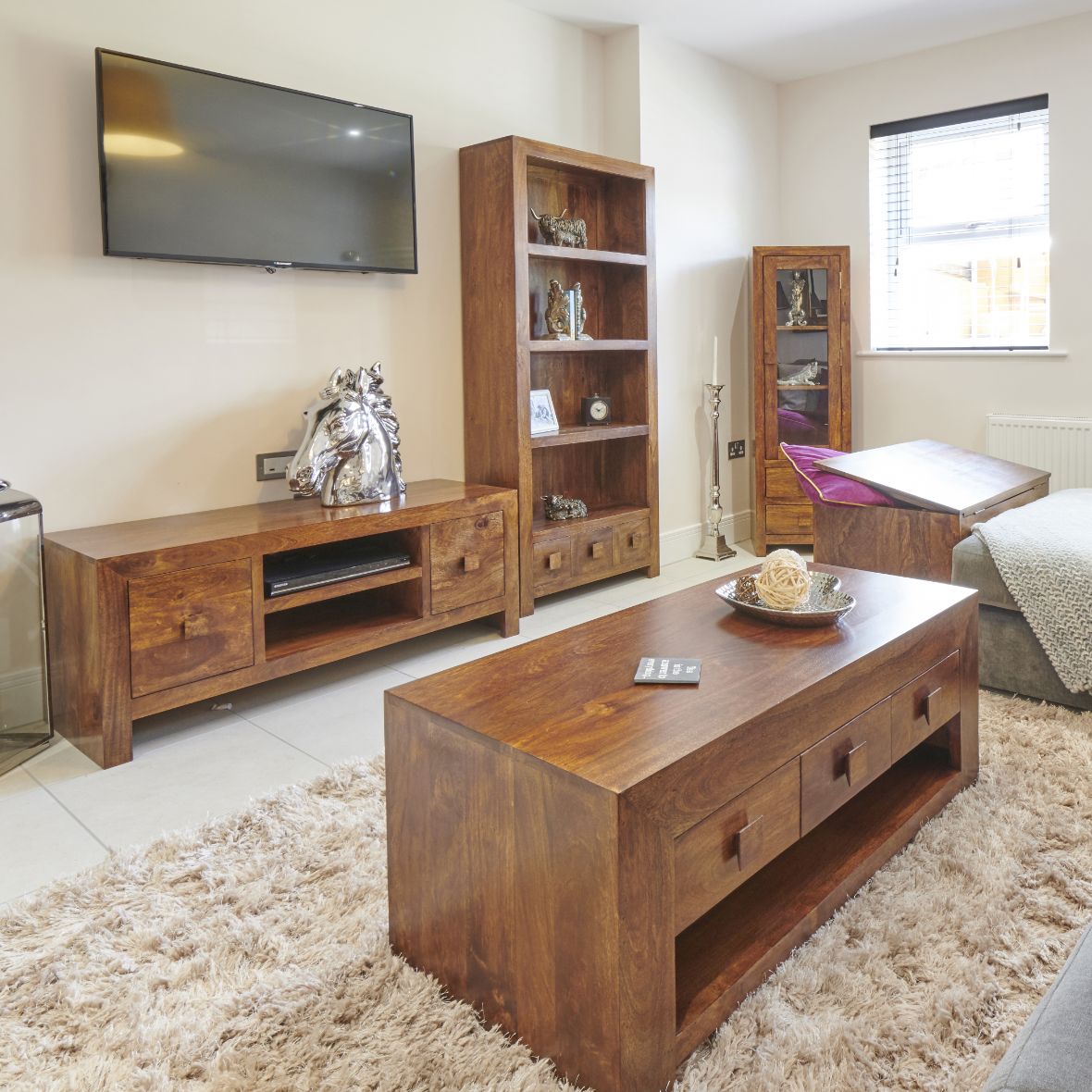 Mango Living Room Image